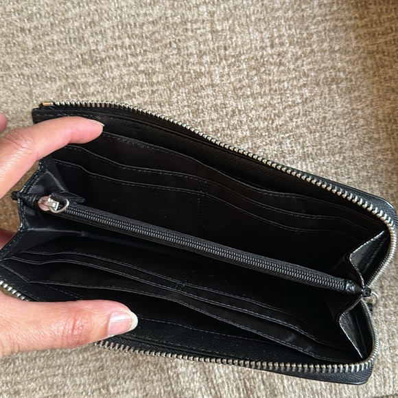 Coach L shape zip closure wallet - Picture 6 of 9